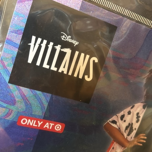 Girls Cruella De Vil Costume - Picture 3 of 5